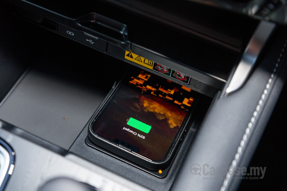 Lexus RX ALA10 (2023) Interior
