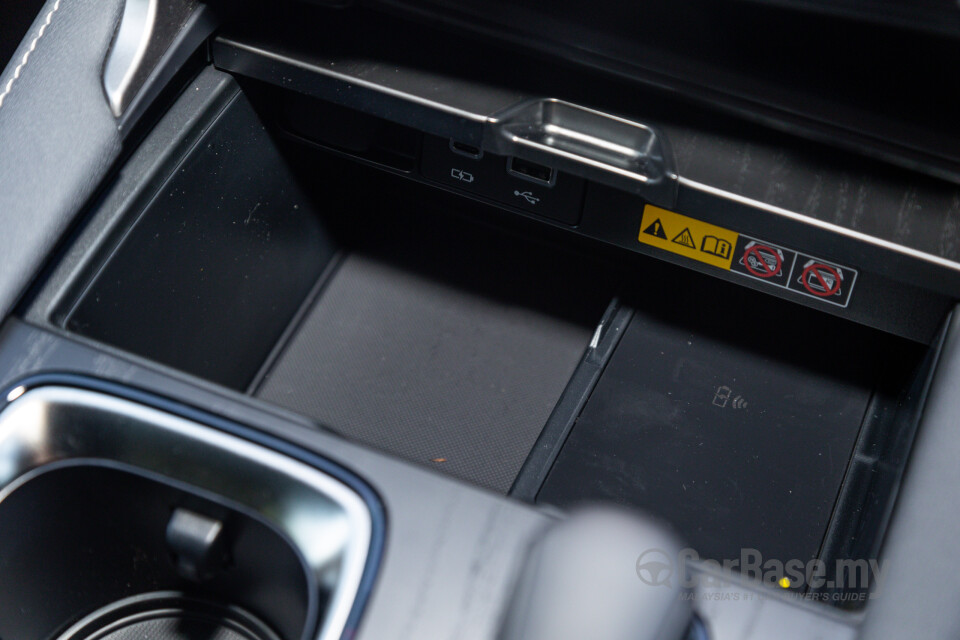 Lexus RX ALA10 (2023) Interior