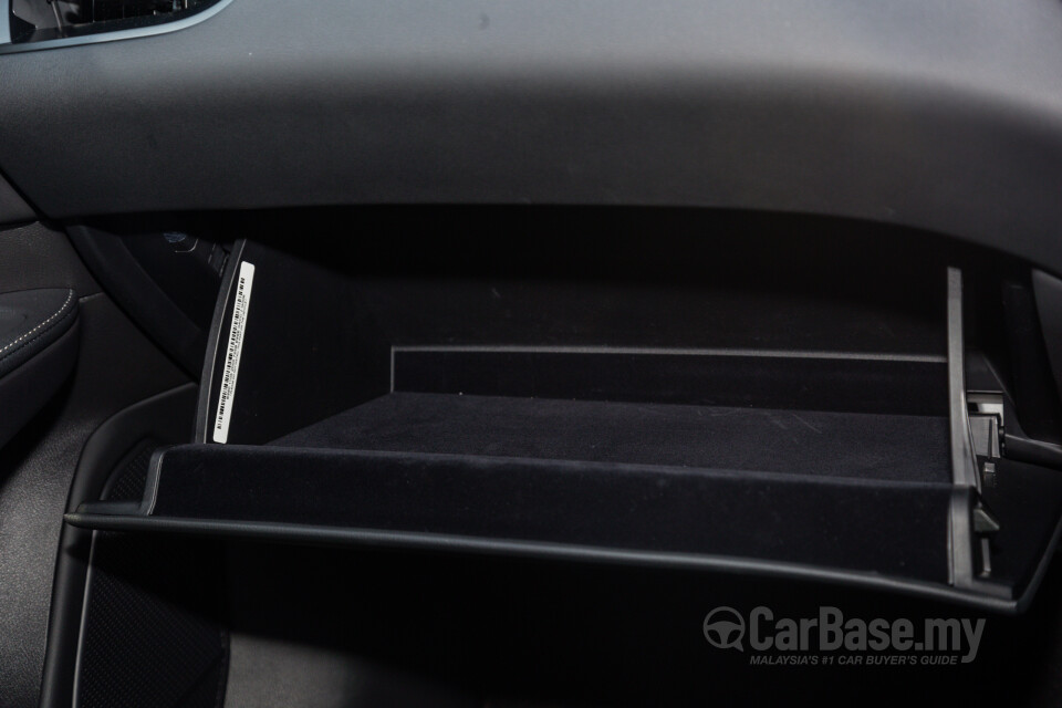 Lexus RX ALA10 (2023) Interior