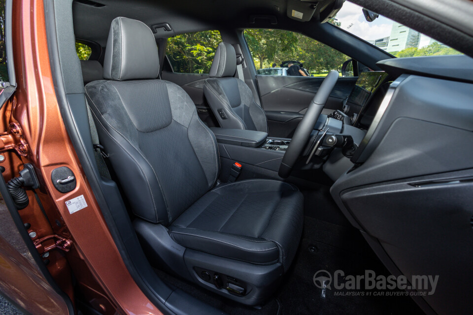 Lexus RX ALA10 (2023) Interior