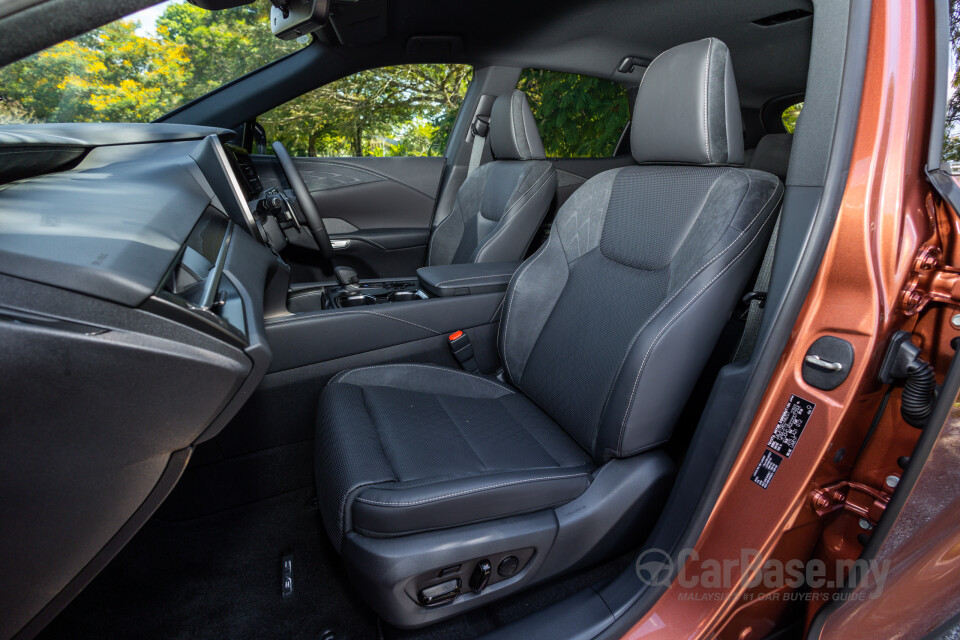 Lexus RX ALA10 (2023) Interior