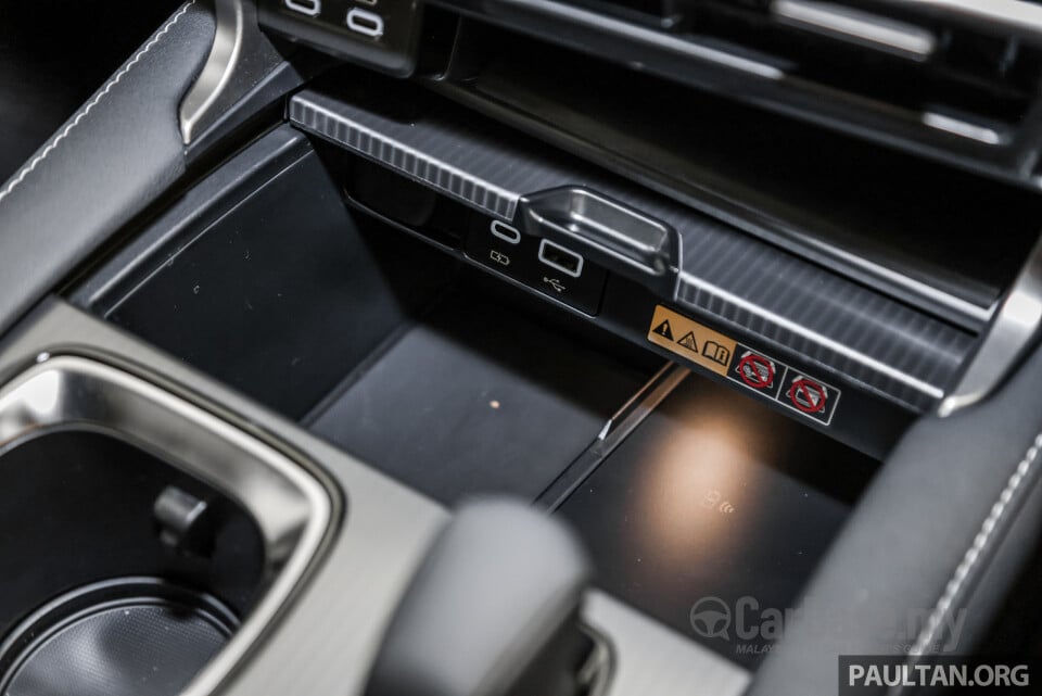 Lexus RX ALA10 (2023) Interior