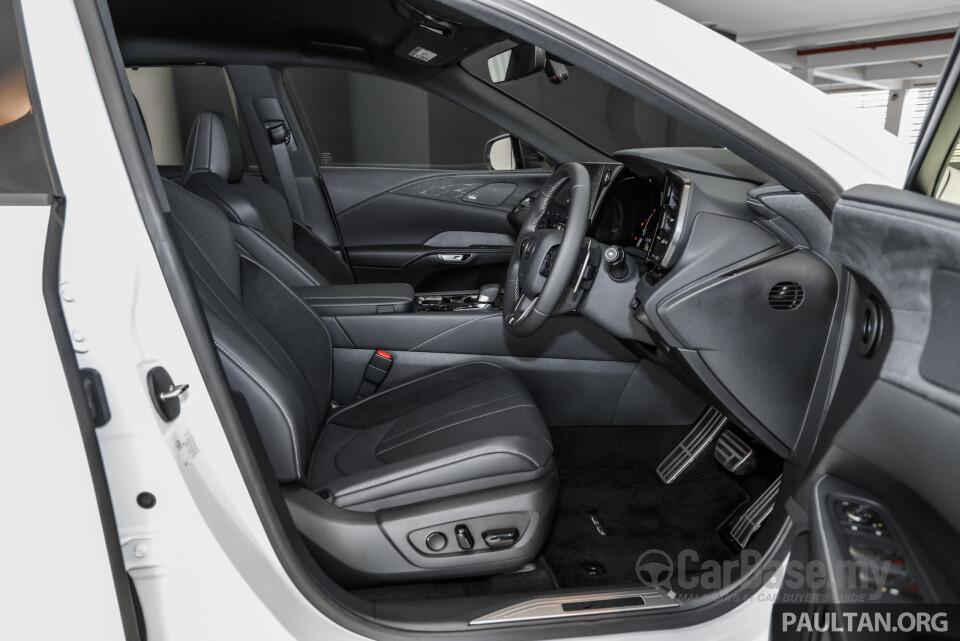 Lexus RX ALA10 (2023) Interior