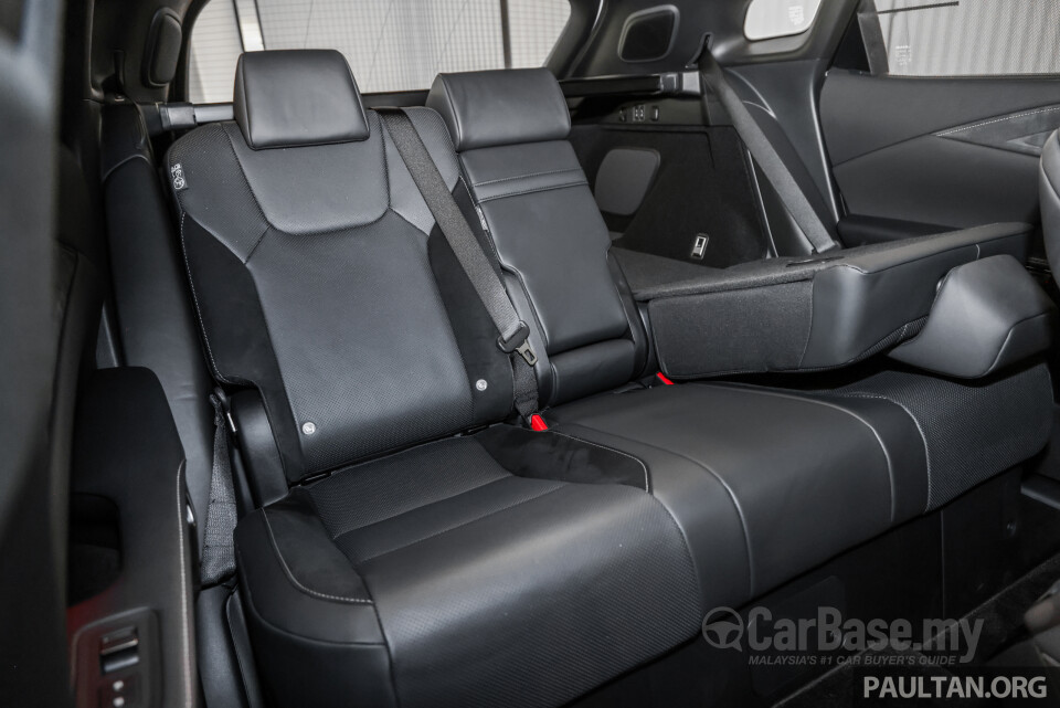 Lexus RX ALA10 (2023) Interior