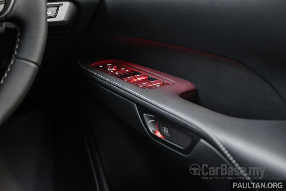 Lexus RX ALA10 (2023) Interior