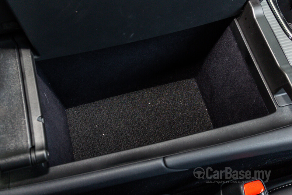 Lexus RX ALA10 (2023) Interior