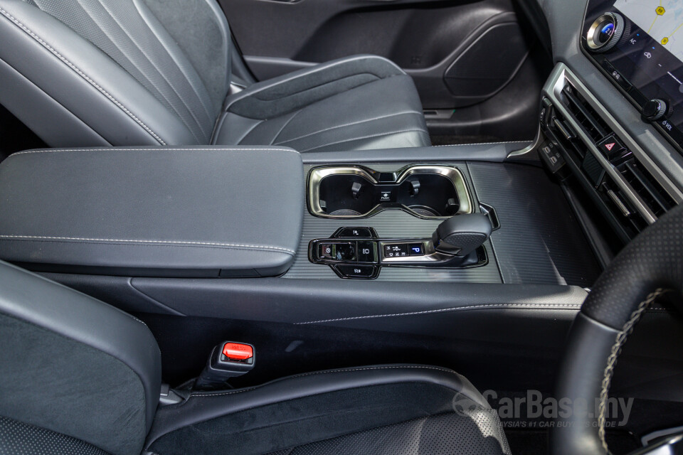 Lexus RX ALA10 (2023) Interior