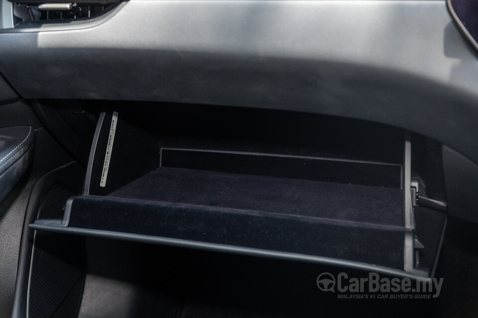 Lexus RX ALA10 (2023) Interior