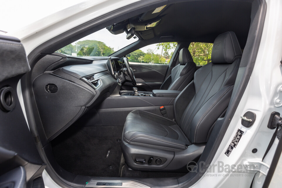 Lexus RX ALA10 (2023) Interior