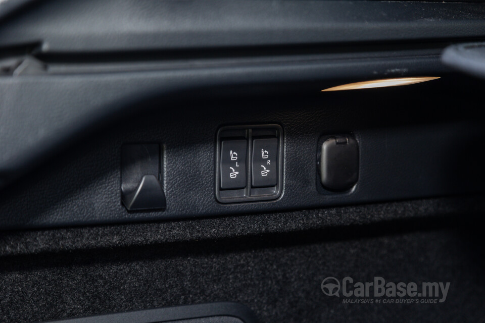 Lexus RX ALA10 (2023) Interior