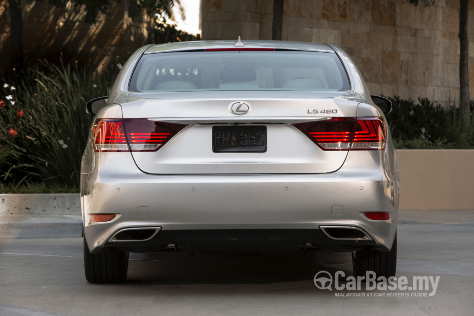 Lexus LS XF40 Facelift (2012) Exterior