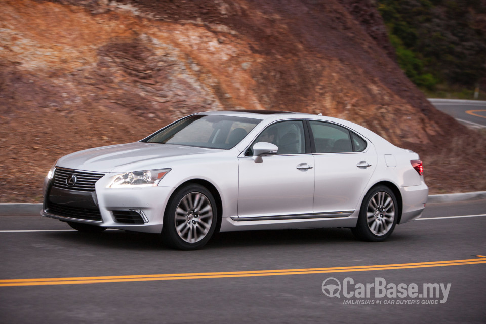 Lexus LS XF40 Facelift (2012) Exterior