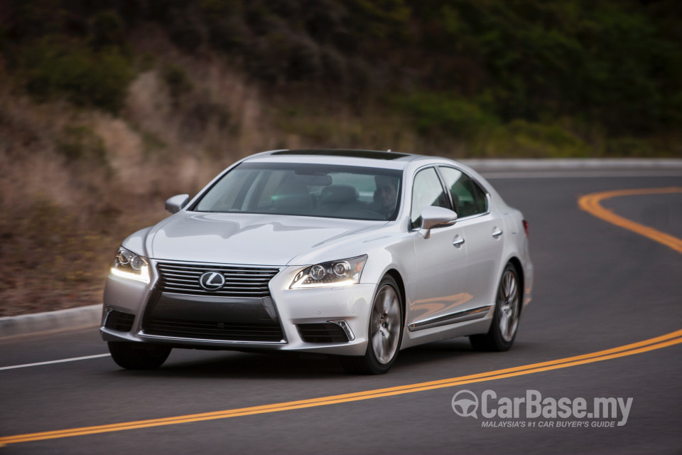 Lexus LS XF40 Facelift (2012) Exterior
