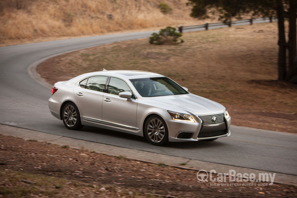 Lexus LS XF40 Facelift (2012) Exterior