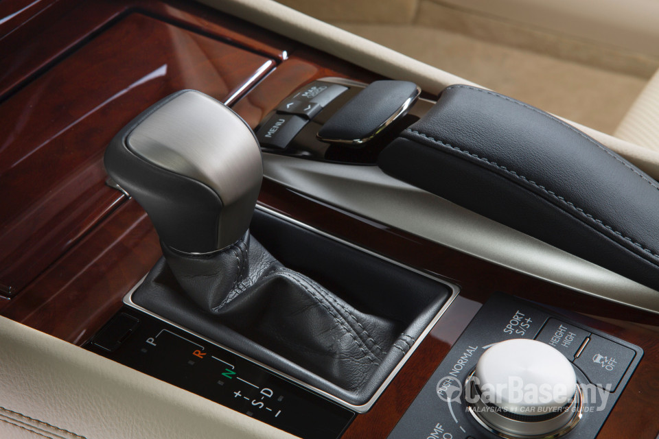 Lexus LS XF40 Facelift (2012) Interior
