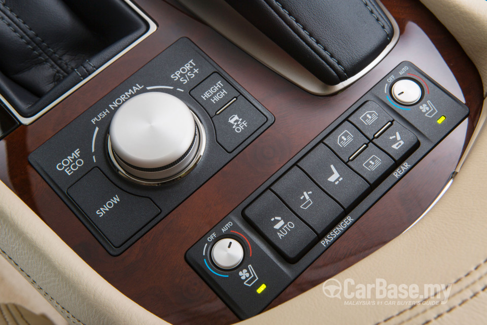 Lexus LS XF40 Facelift (2012) Interior