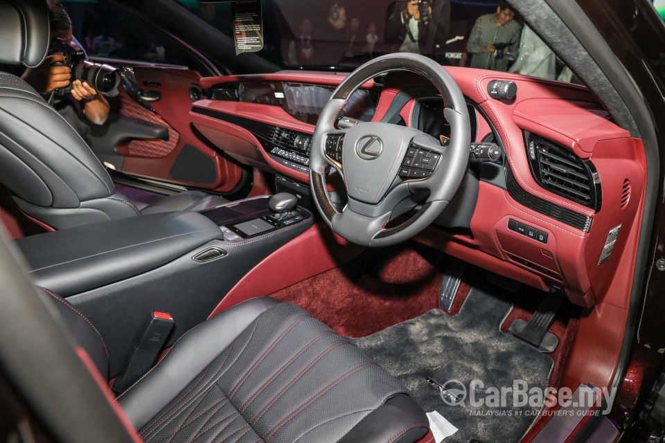 Lexus LS XF50 (2018) Interior