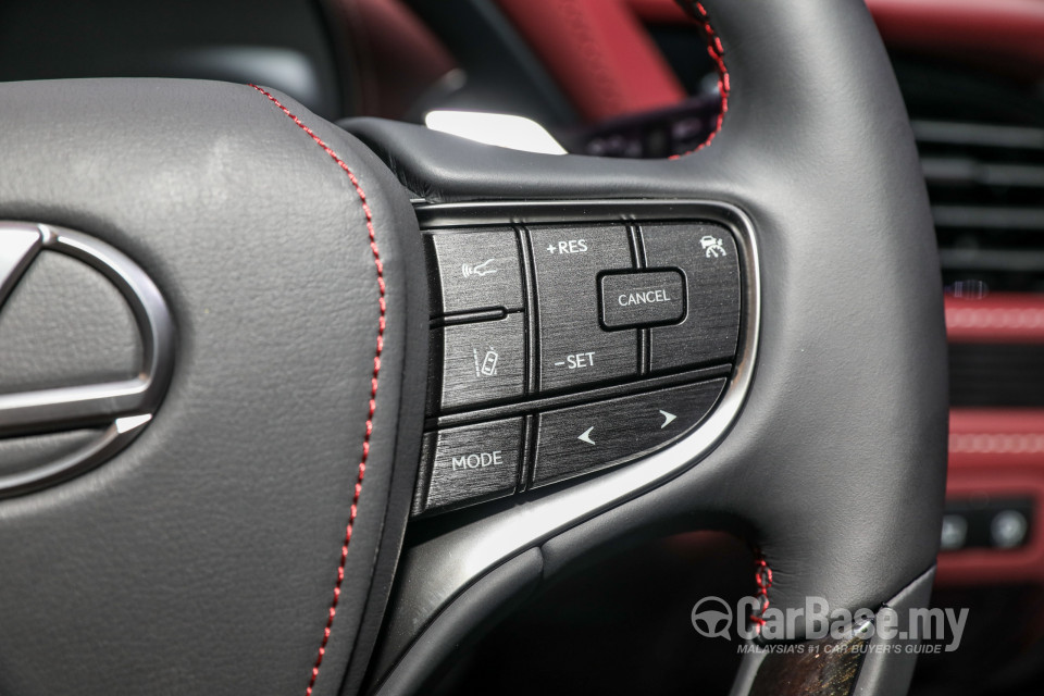 Lexus LS XF50 (2018) Interior