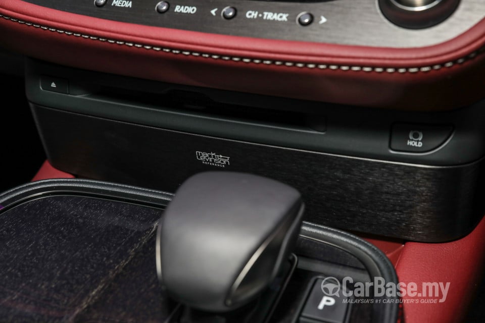 Lexus LS XF50 (2018) Interior