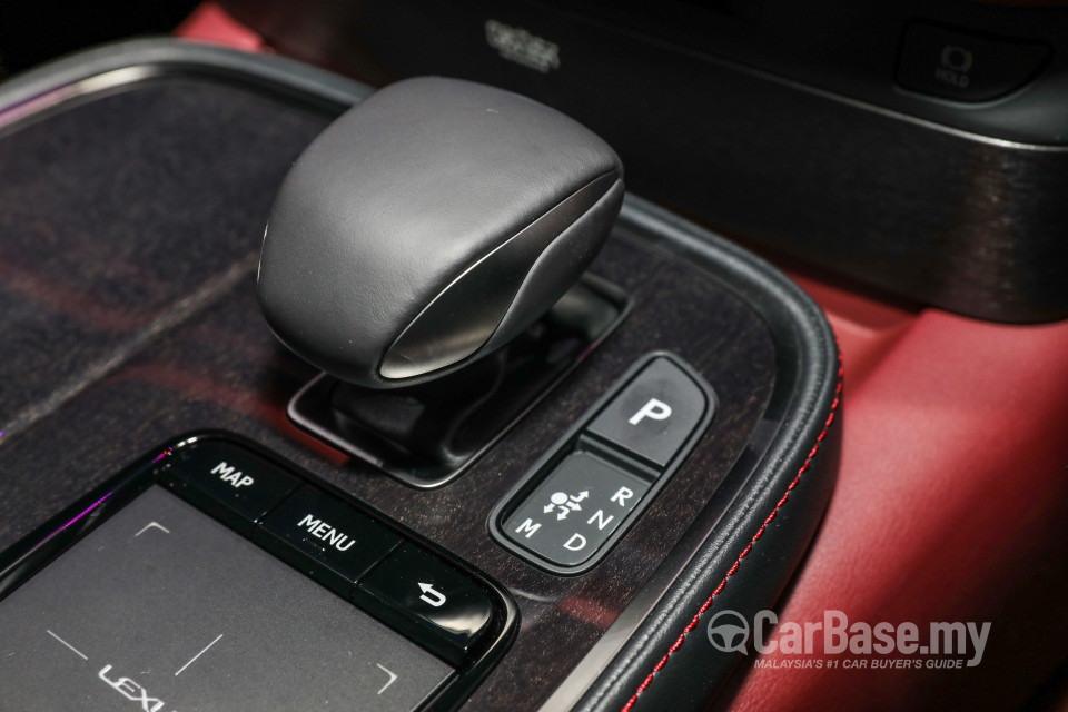 Lexus LS XF50 (2018) Interior