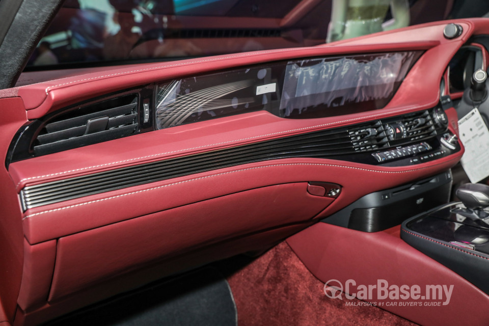 Lexus LS XF50 (2018) Interior