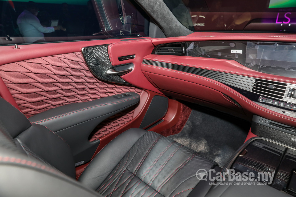 Lexus LS XF50 (2018) Interior