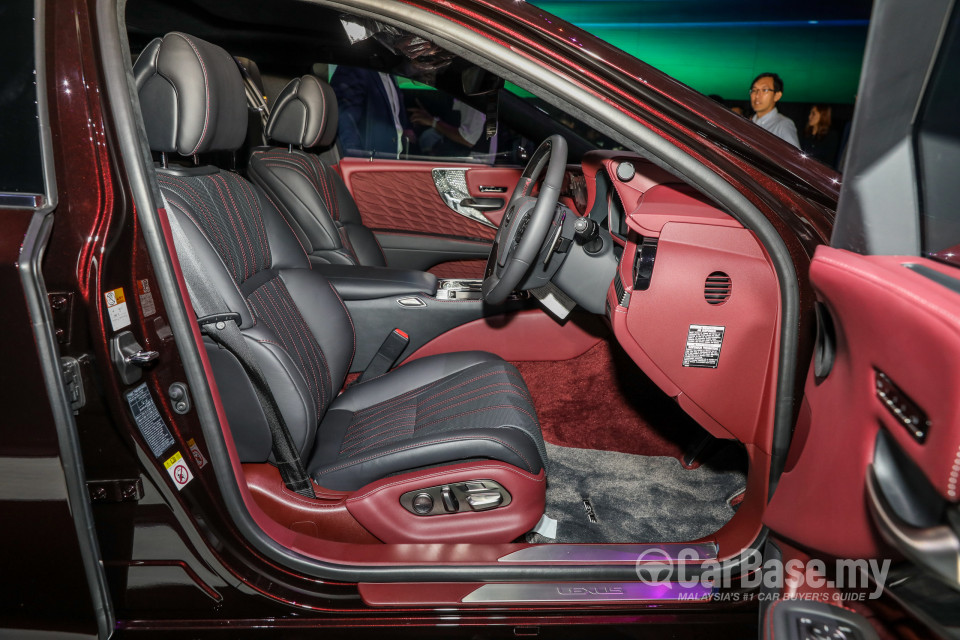 Lexus LS XF50 (2018) Interior