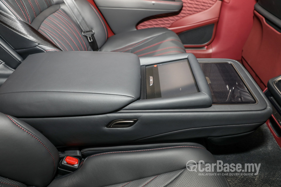 Lexus LS XF50 (2018) Interior