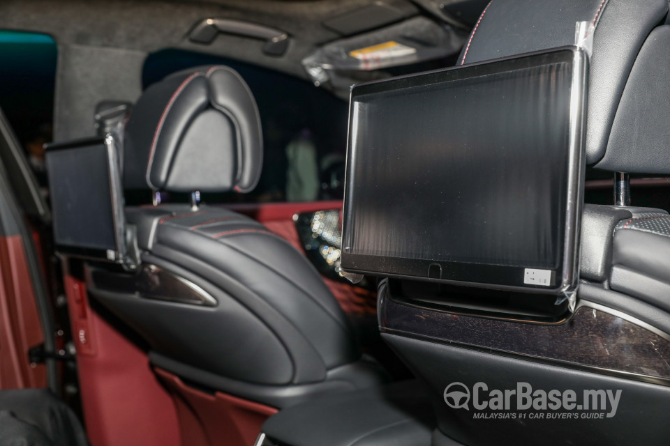 Lexus LS XF50 (2018) Interior