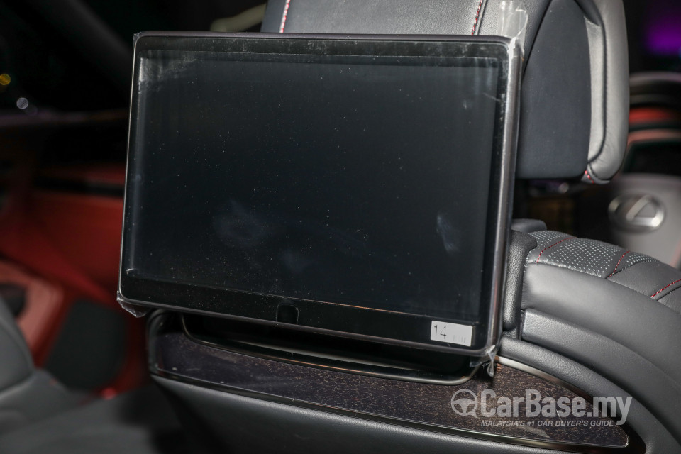 Lexus LS XF50 (2018) Interior
