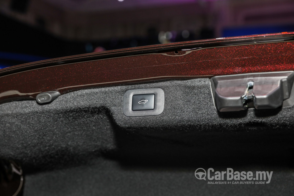 Lexus LS XF50 (2018) Interior