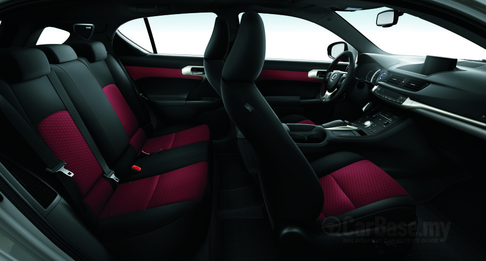 Lexus CT ZWA10 Facelift (2014) Interior