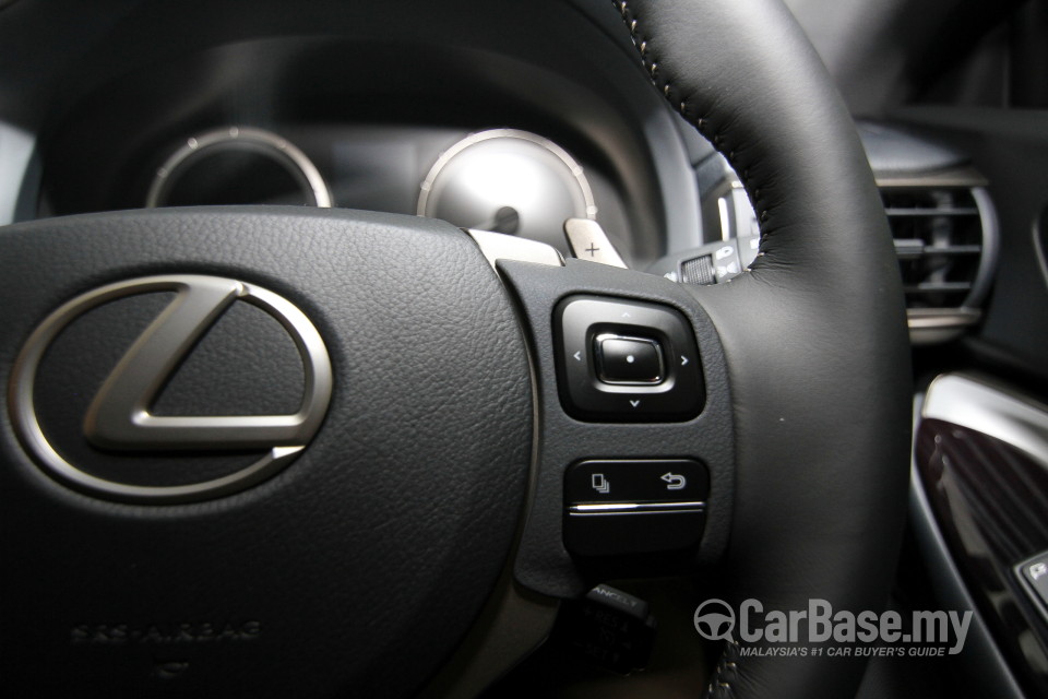 Lexus RC 1st Generation (2014) Interior