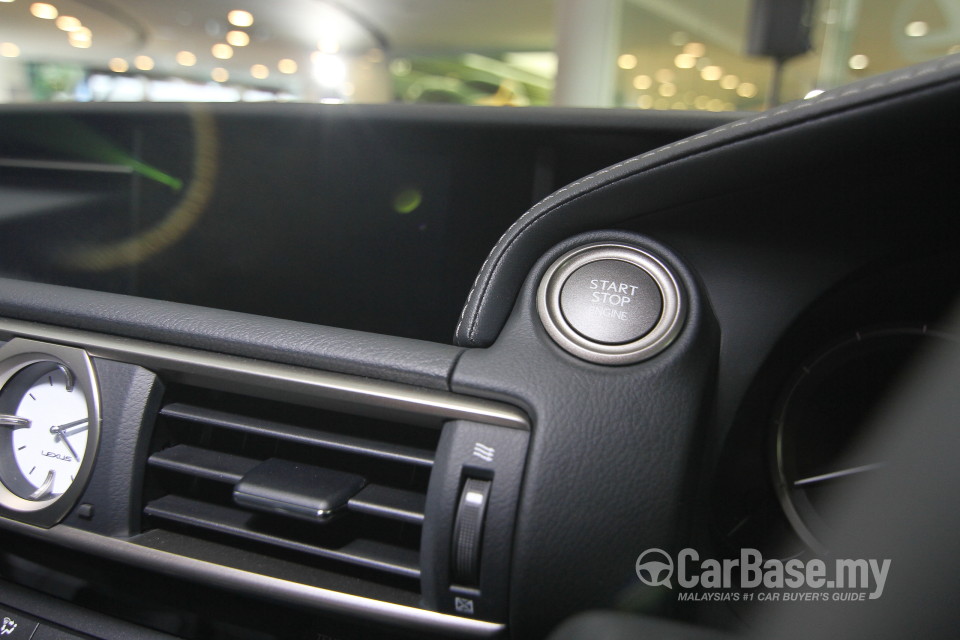 Lexus RC 1st Generation (2014) Interior