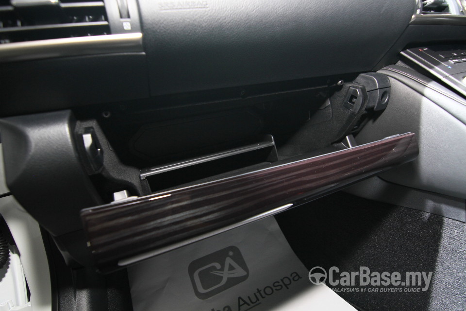 Lexus RC 1st Generation (2014) Interior