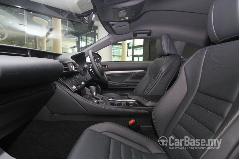 Lexus RC 1st Generation (2014) Interior
