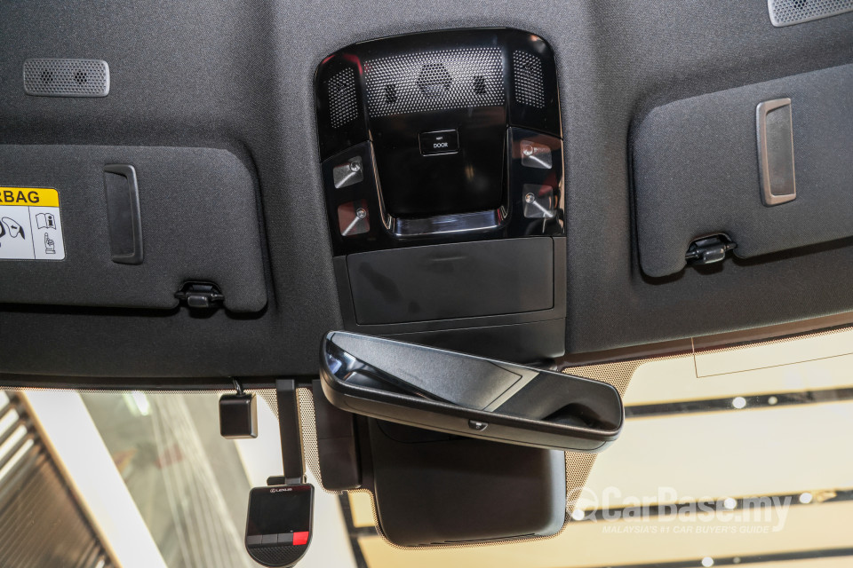 Lexus NX AZ20 (2022) Interior