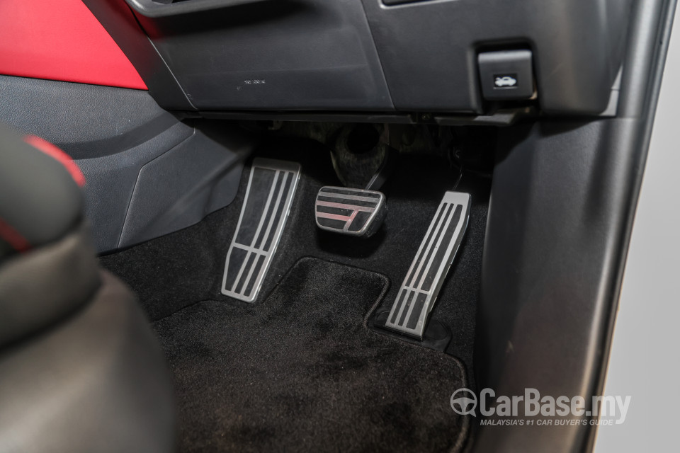 Lexus NX AZ20 (2022) Interior