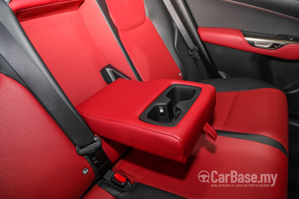 Lexus NX AZ20 (2022) Interior