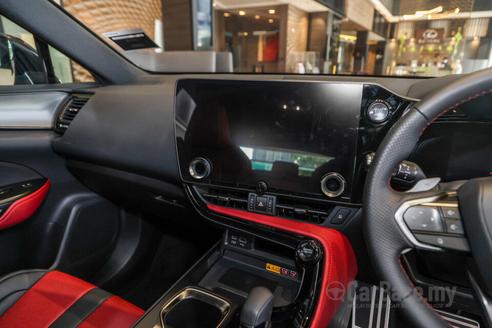 Lexus NX AZ20 (2022) Interior