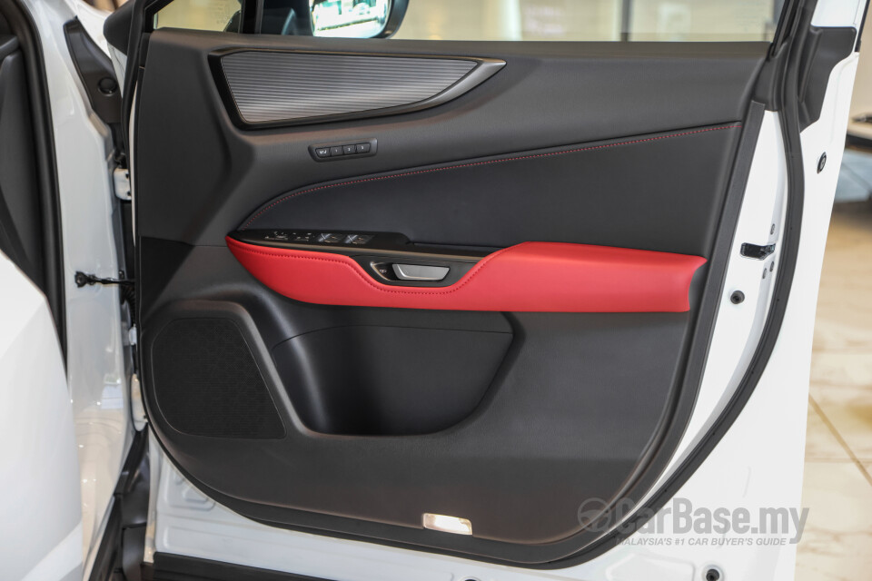 Lexus NX AZ20 (2022) Interior