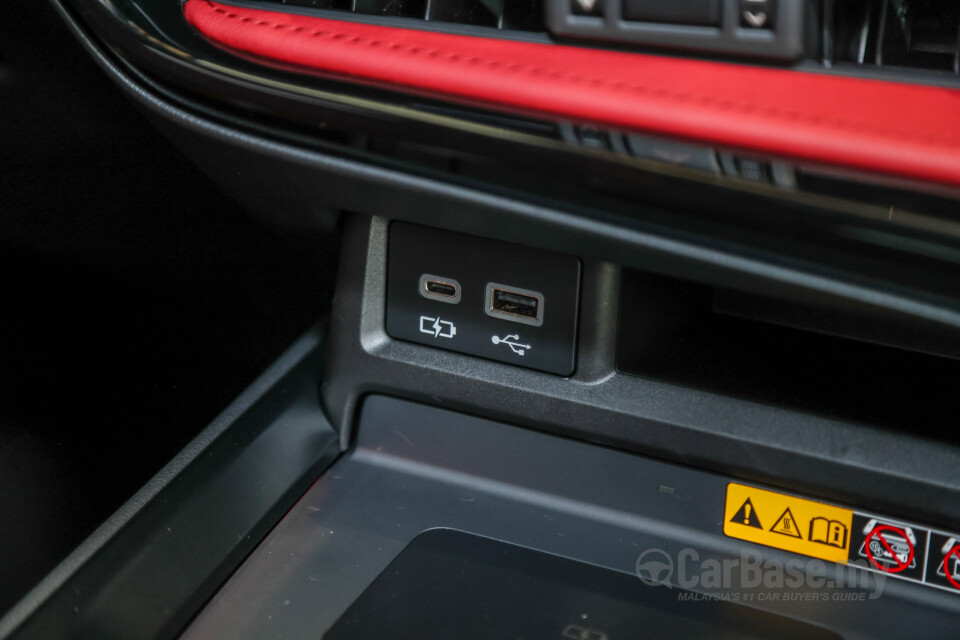 Lexus NX AZ20 (2022) Interior