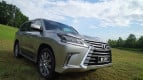 Lexus LX Exterior photo