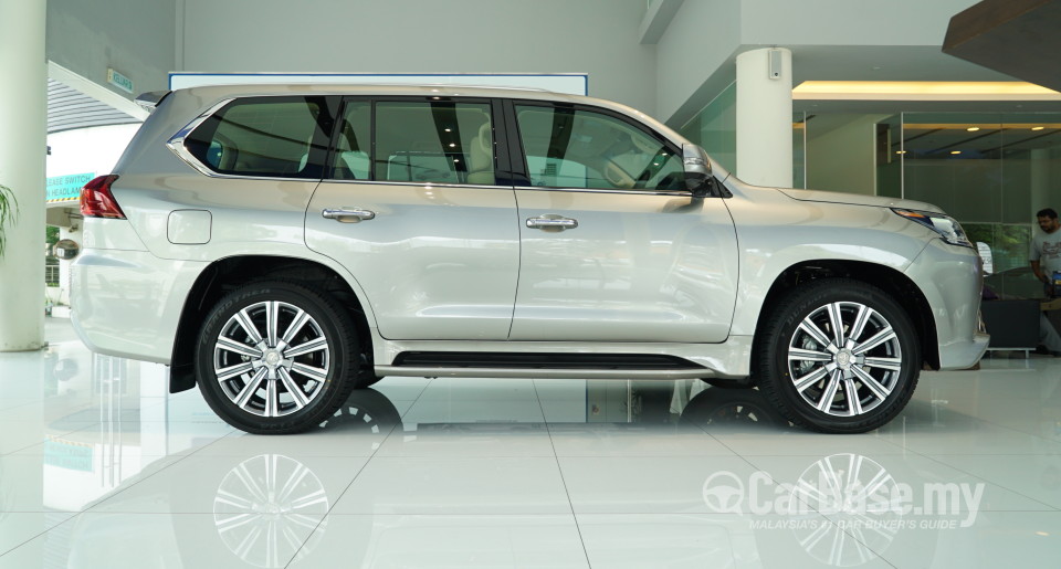 Lexus LX J200 Facelift (2015) Exterior