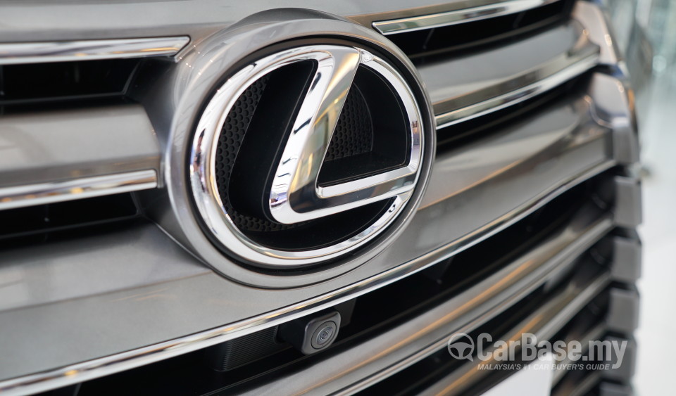Lexus LX J200 Facelift (2015) Exterior