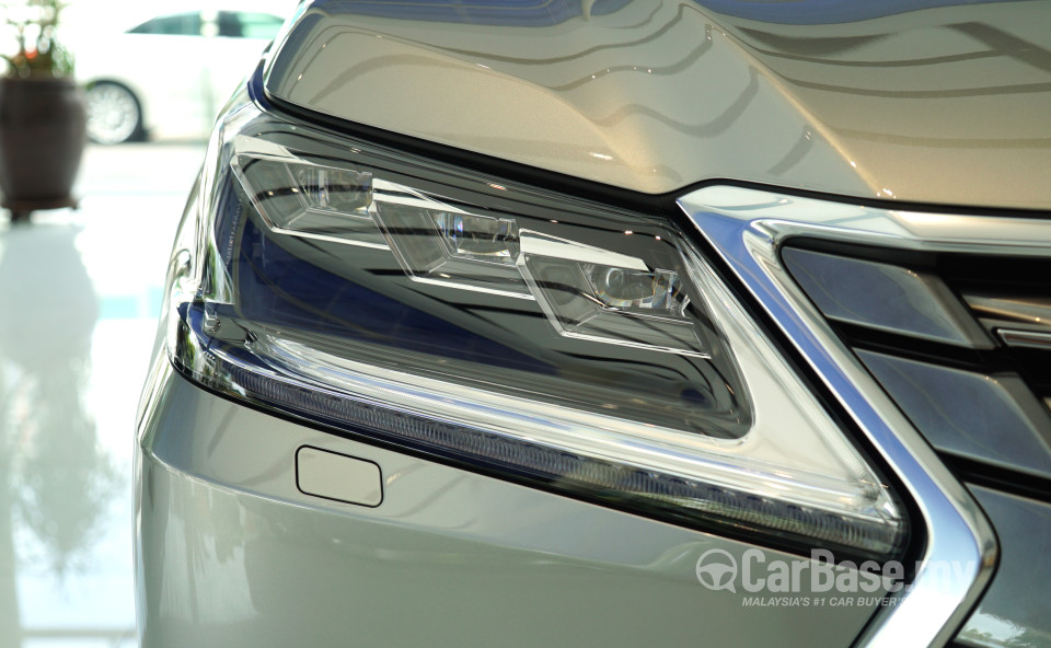 Lexus LX J200 Facelift (2015) Exterior