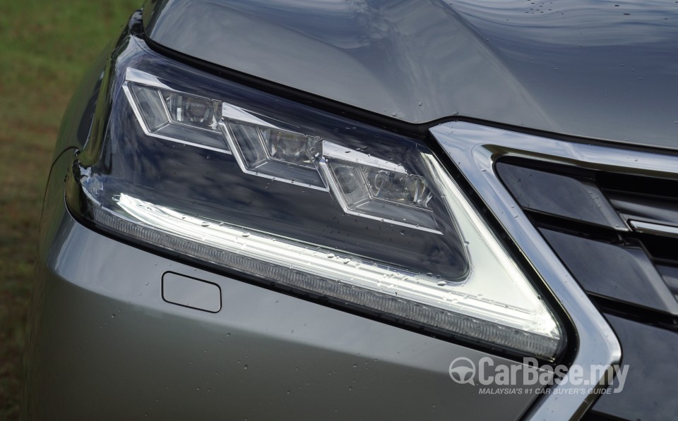 Lexus LX J200 Facelift (2015) Exterior
