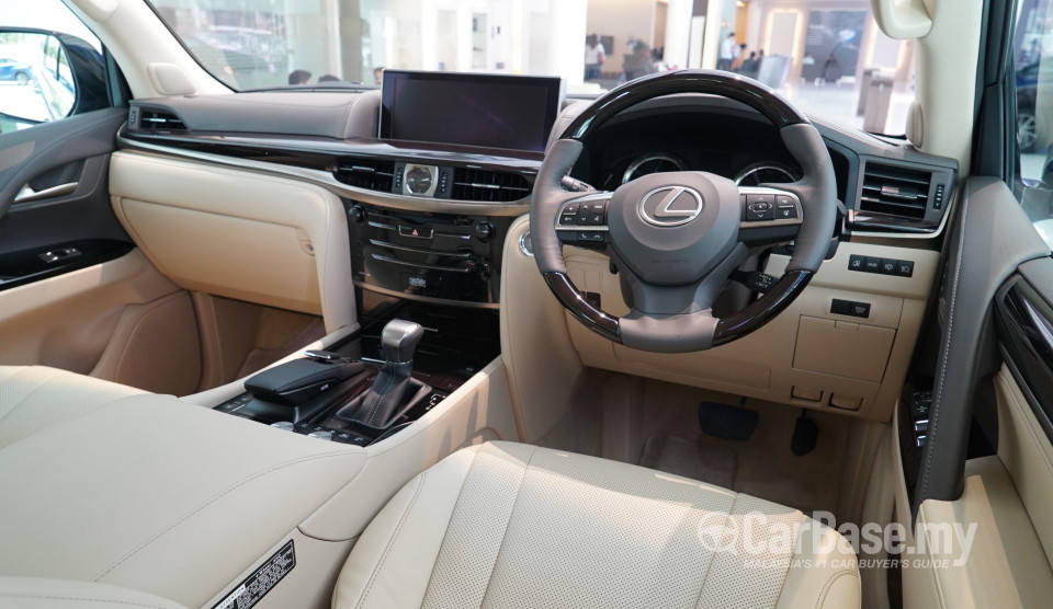 Lexus LX J200 Facelift (2015) Interior
