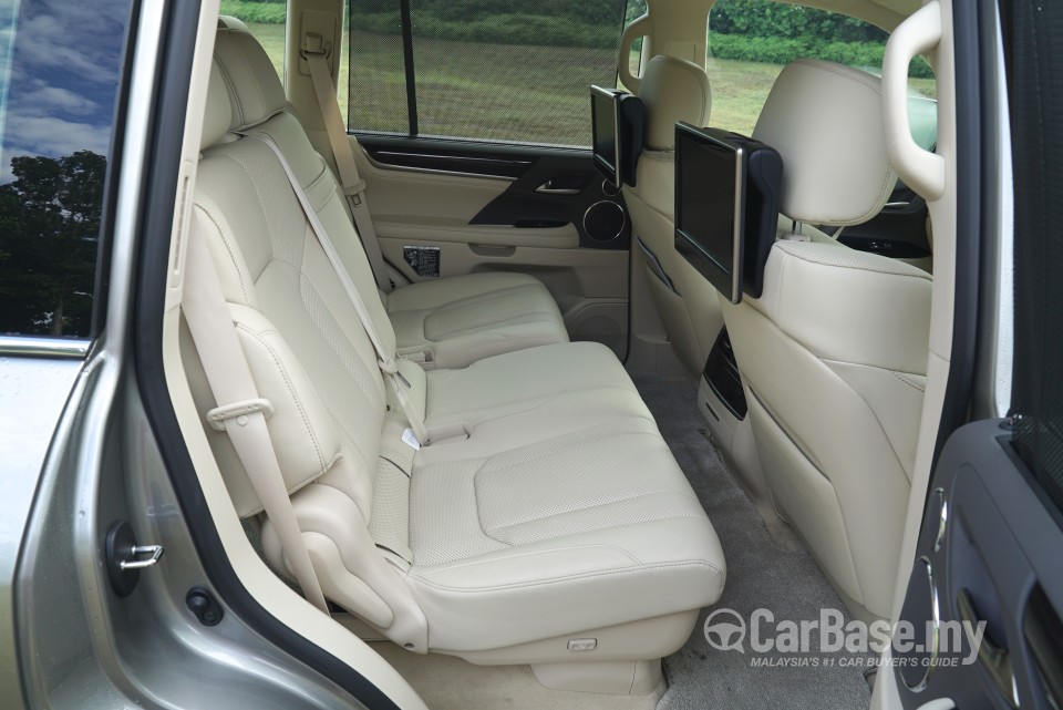 Lexus LX J200 Facelift (2015) Interior