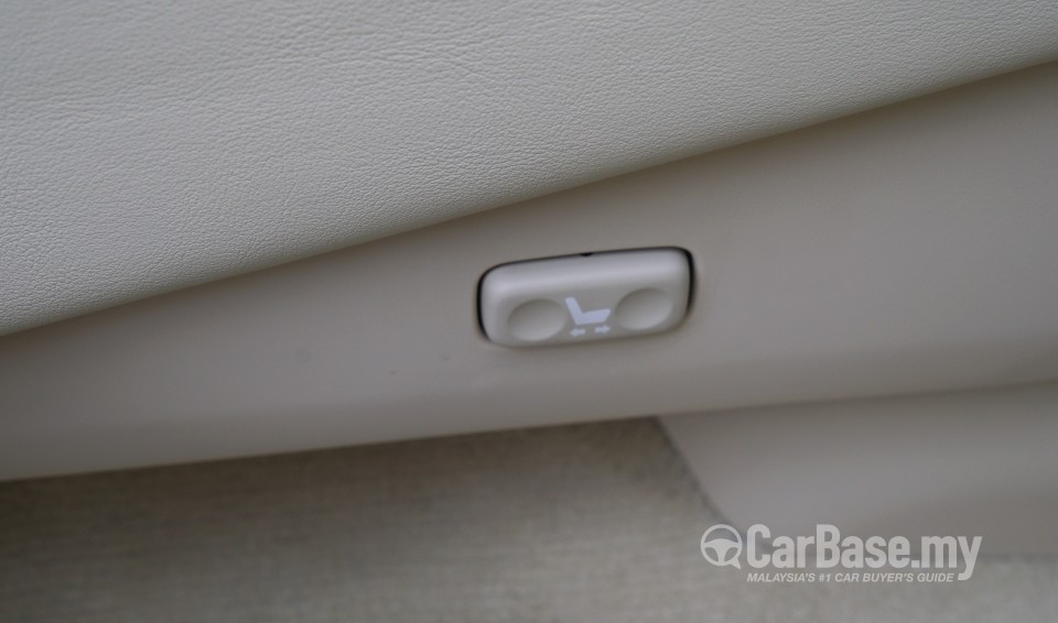 Lexus LX J200 Facelift (2015) Interior